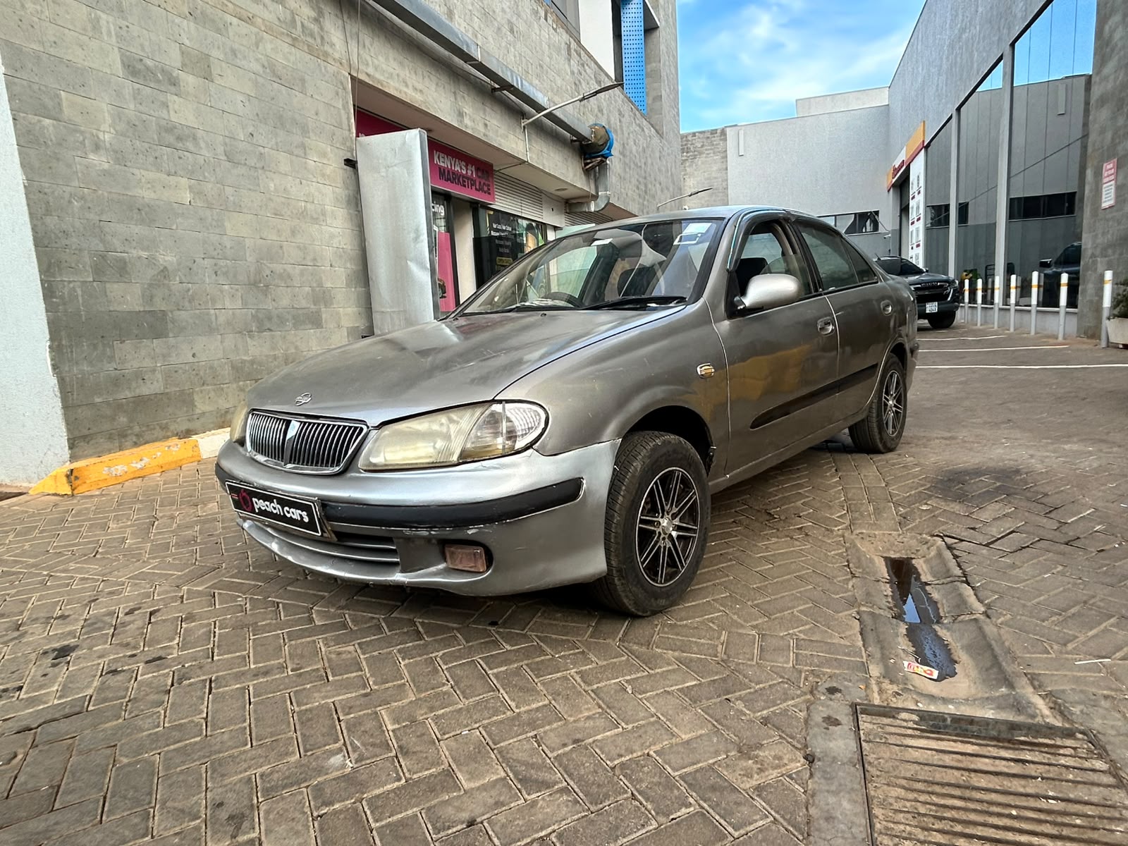 1997 NISSAN sunny - Peach Cars
