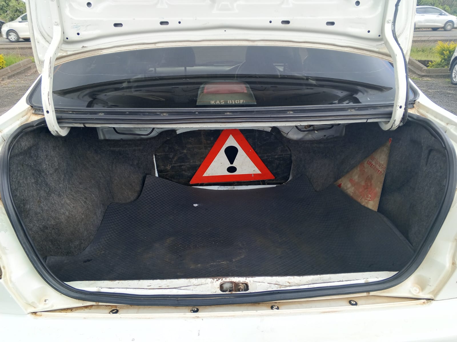 1997 NISSAN sunny - Peach Cars