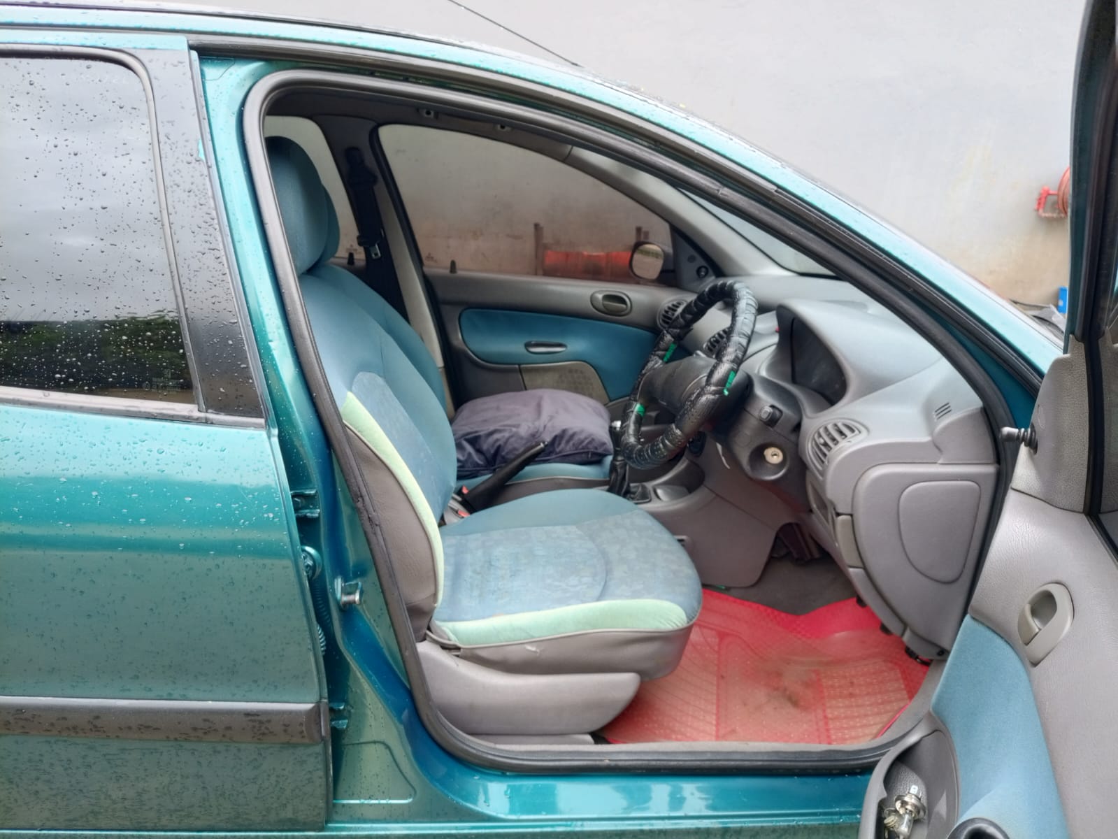 1999 PEUGEOT 206 - Peach Cars