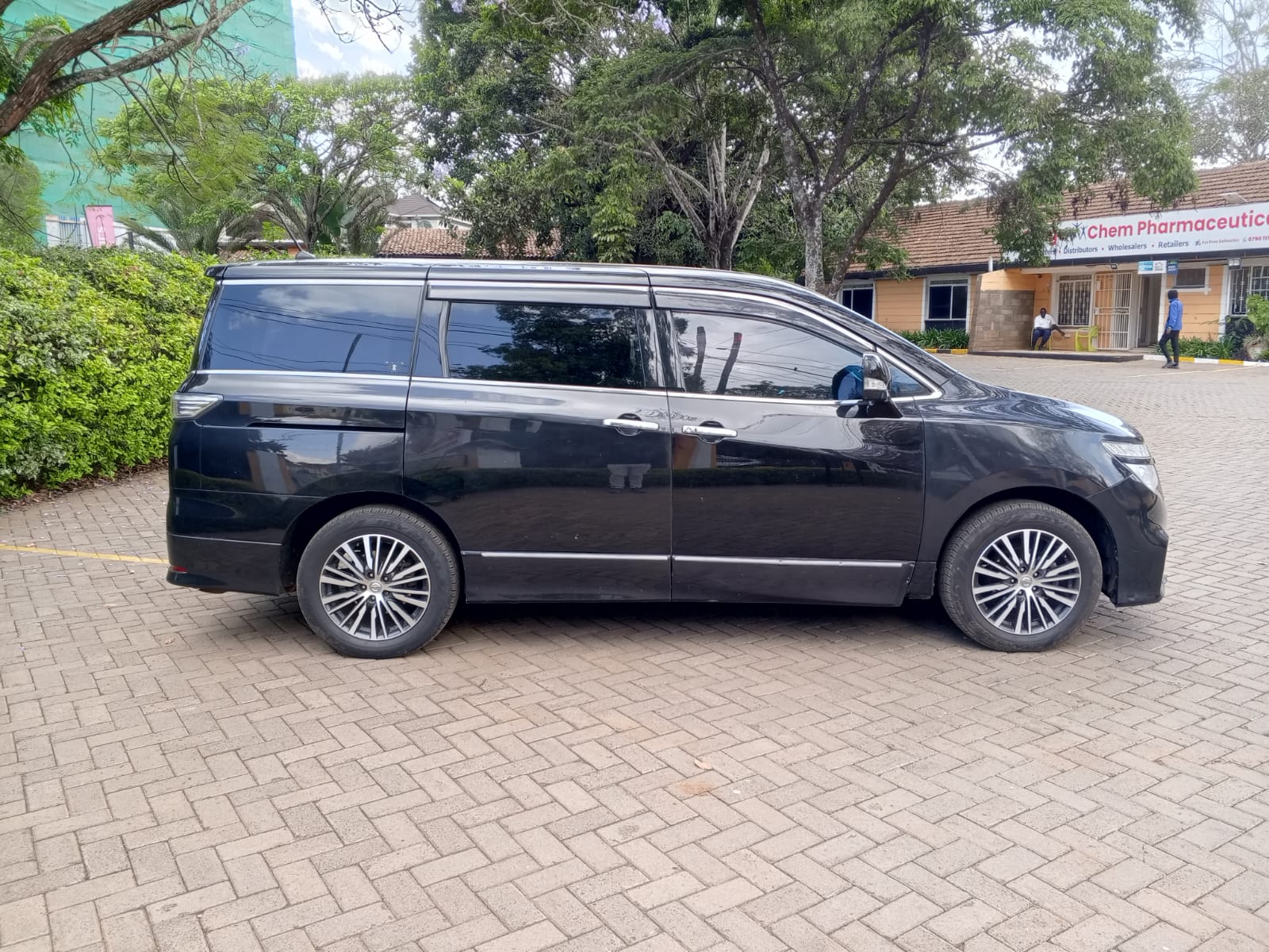 2014 NISSAN Elgrand - Peach Cars