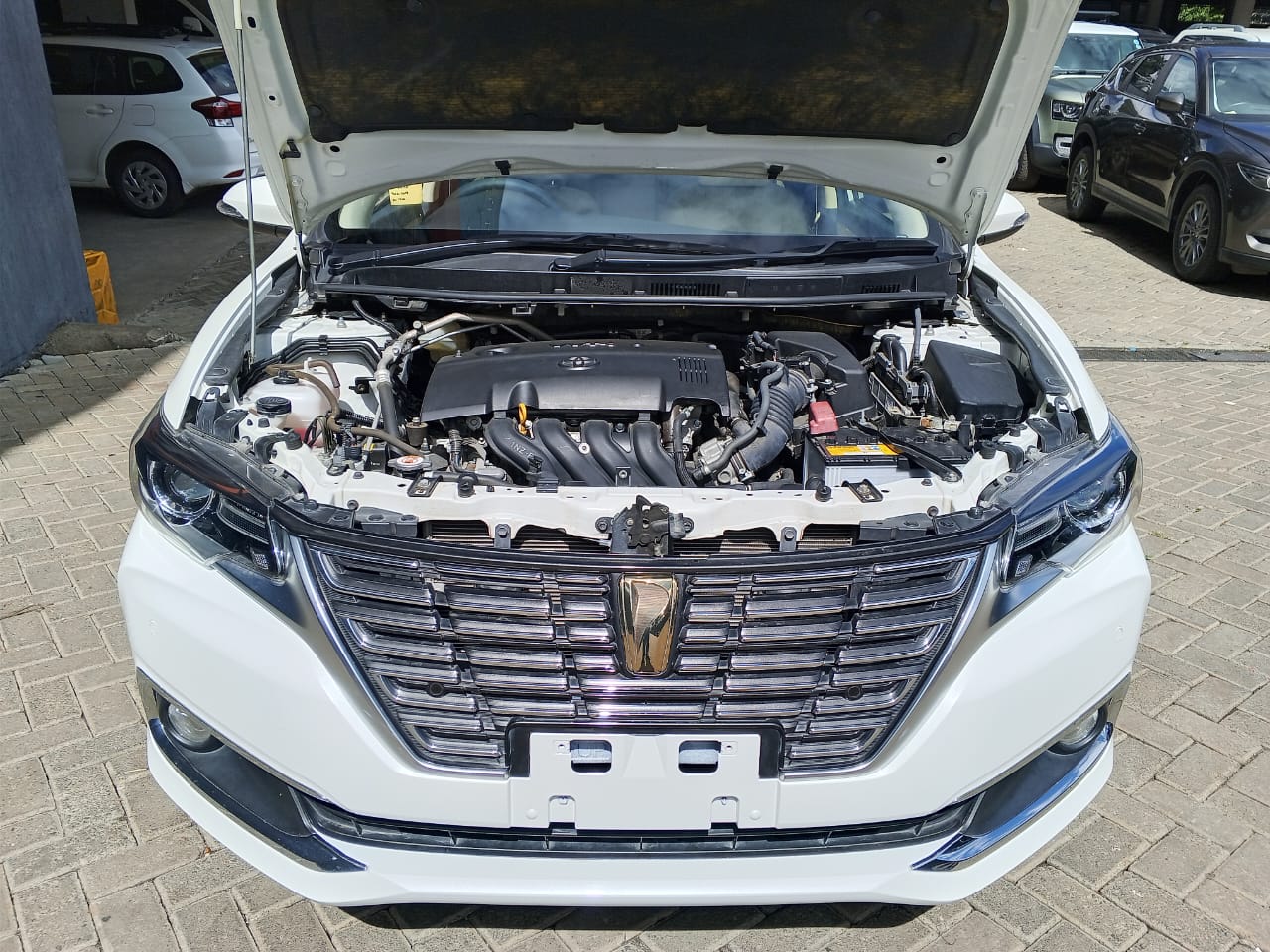2019 TOYOTA Premio - Peach Cars