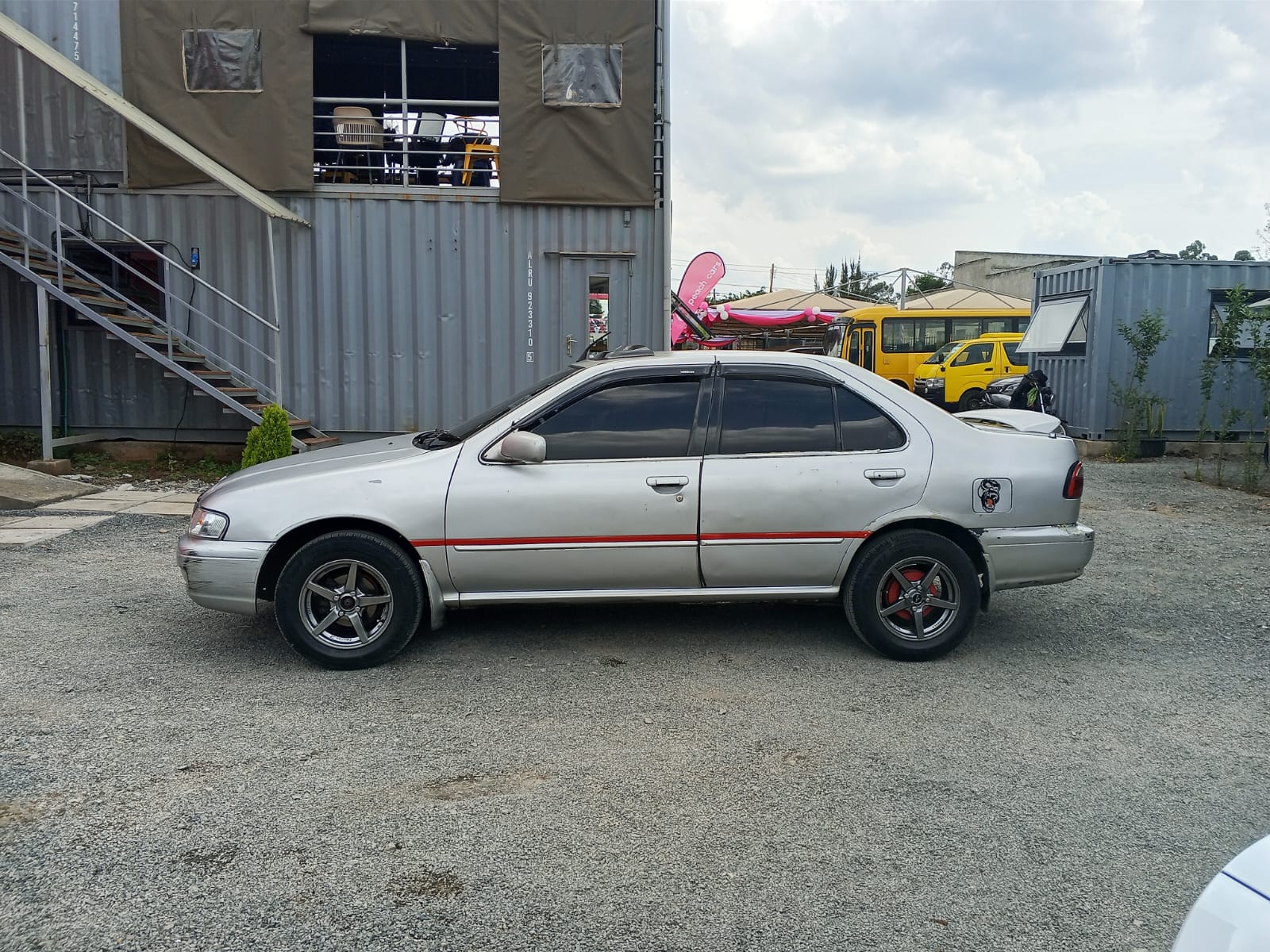 1999 NISSAN sunny - Peach Cars