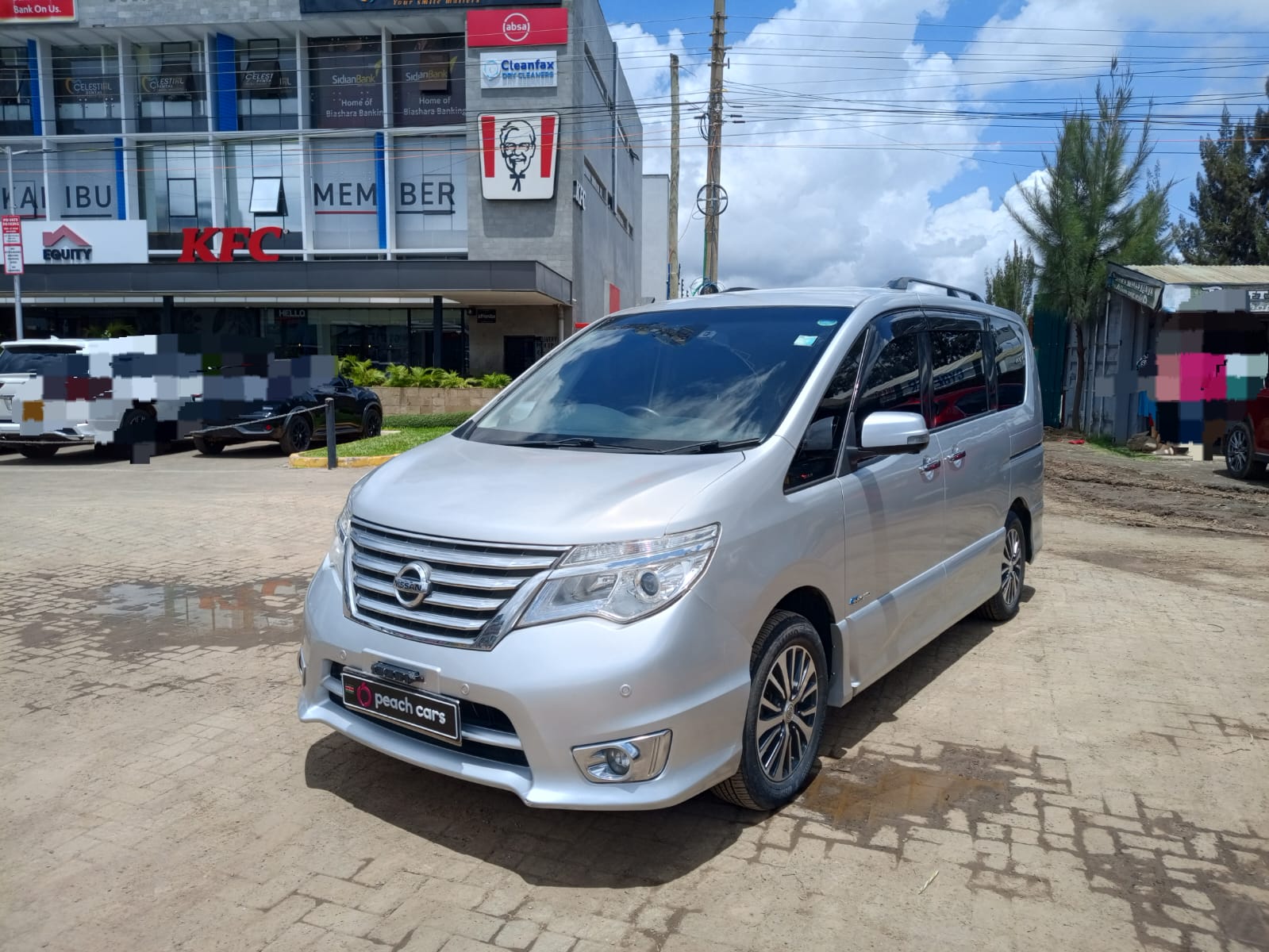 2015 NISSAN Serena Hybrid - Peach Cars