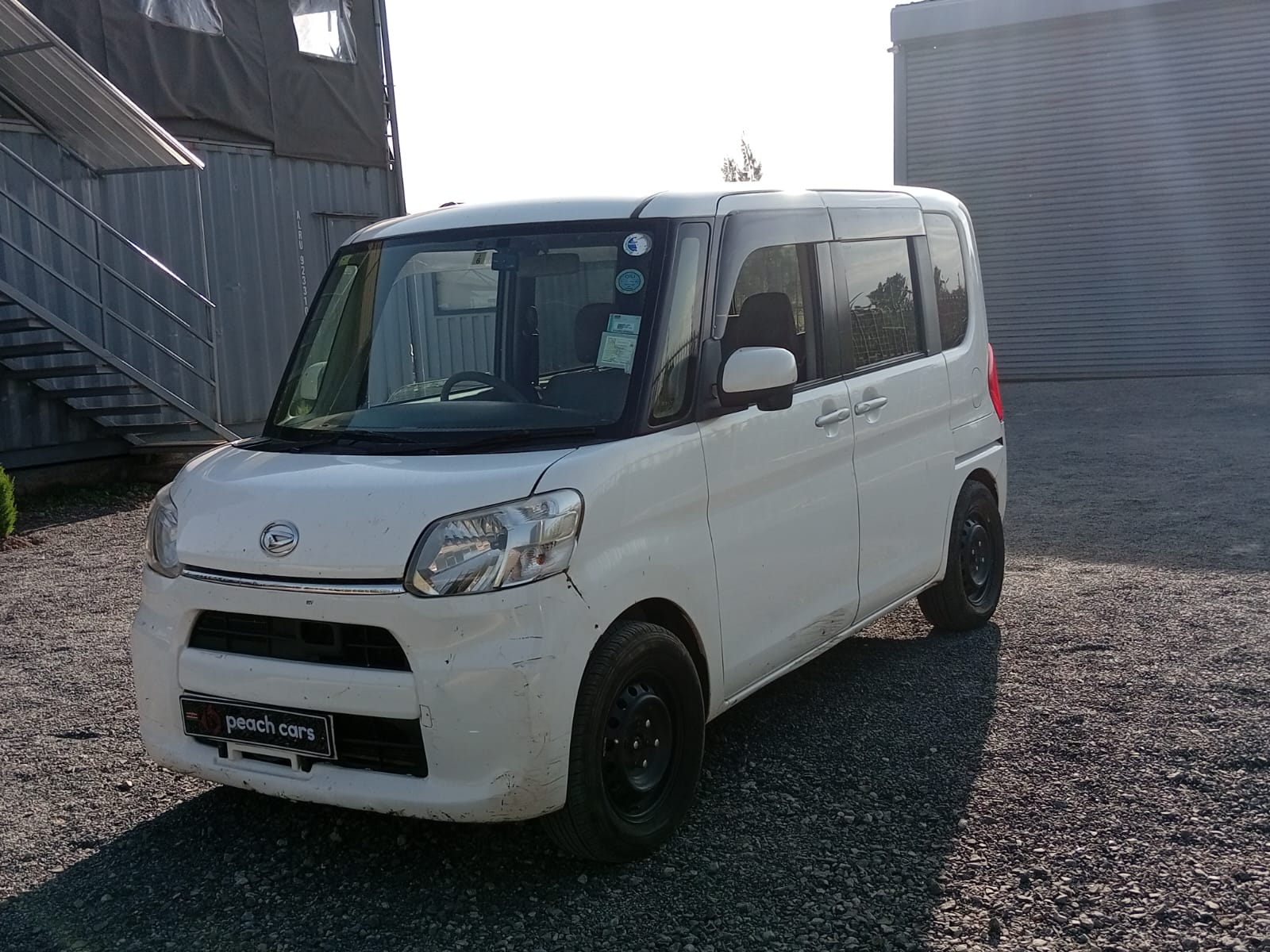2015 DAIHATSU Tanto - Peach Cars