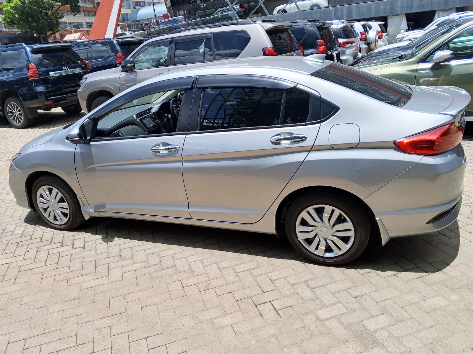 2018 HONDA Grace - Peach Cars