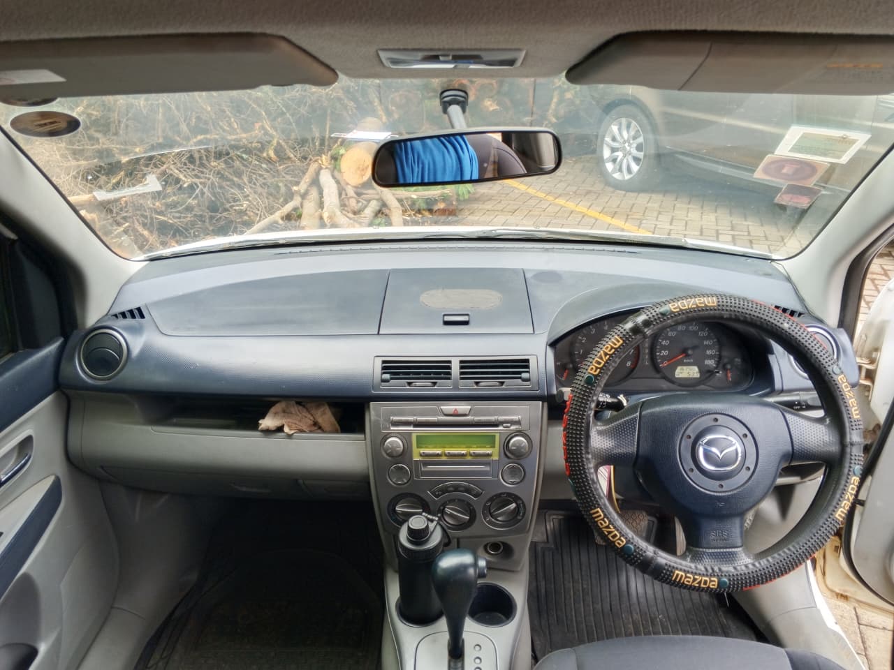 2004 MAZDA Demio - Peach Cars