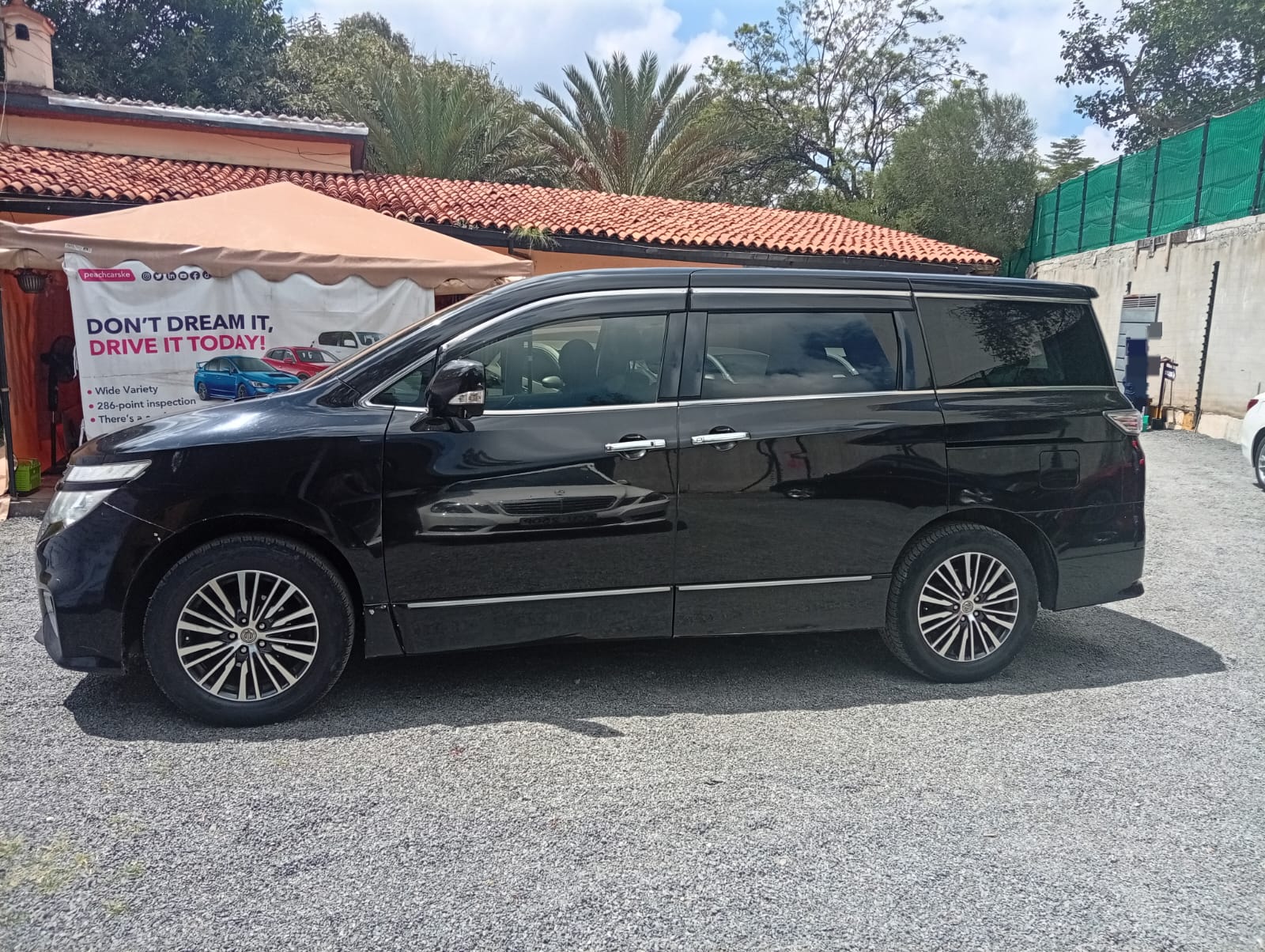 2015 NISSAN Elgrand - Peach Cars
