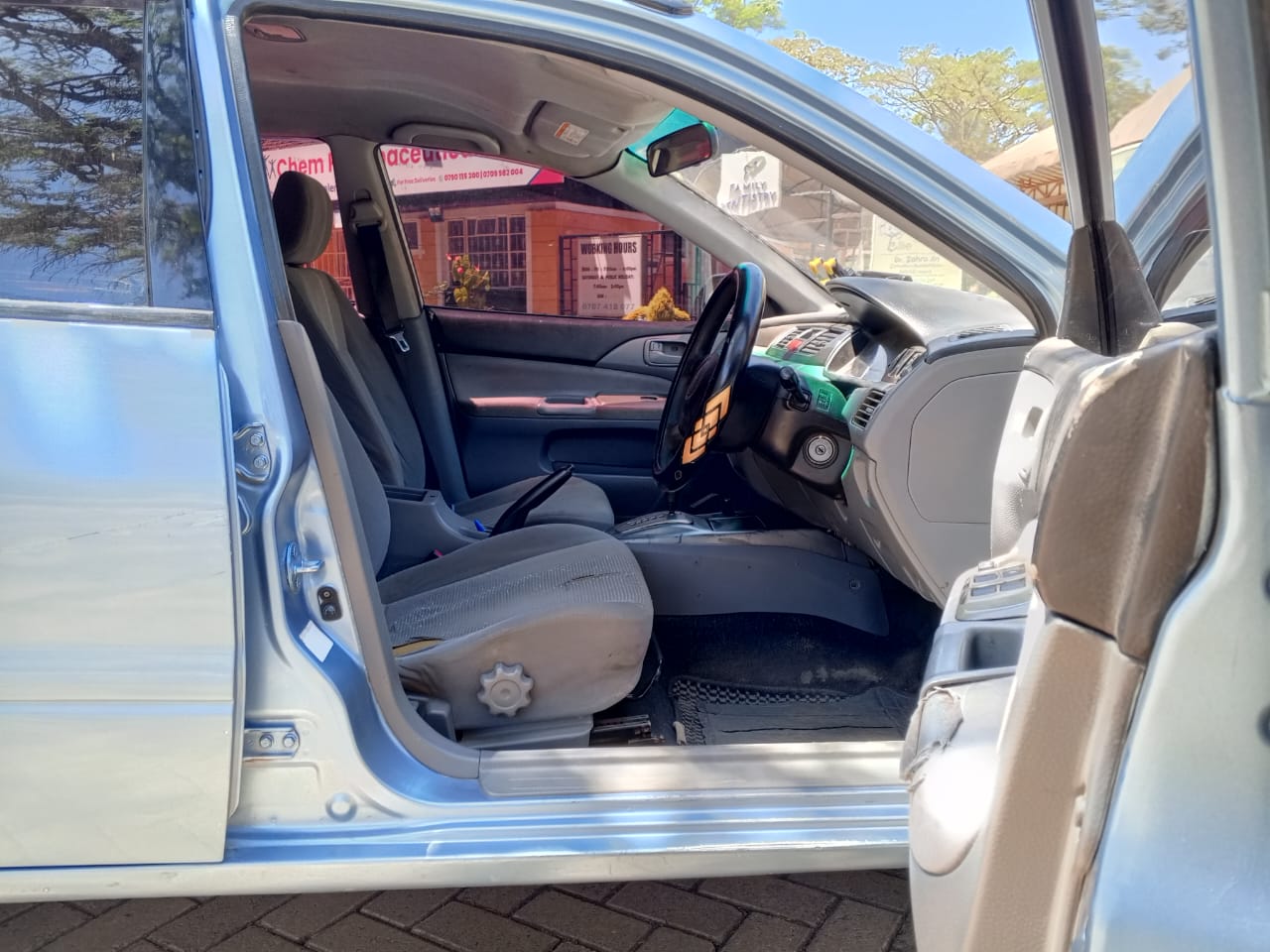 2006 MITSUBISHI Lancer - Peach Cars